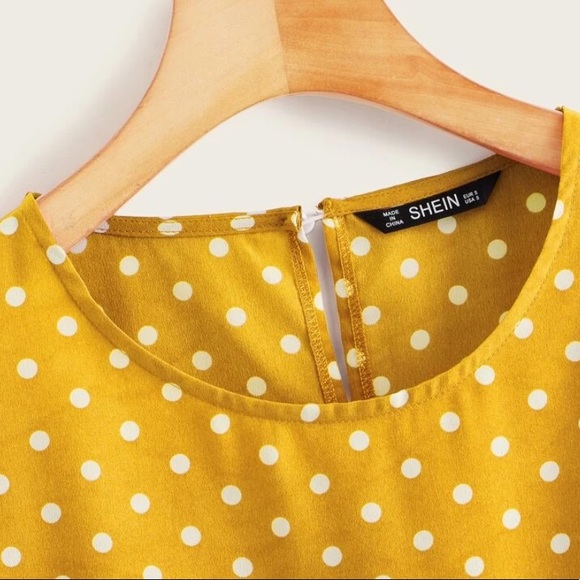 NEW| Ashley Rolled Cuff Polka Dot Top - Picture 4 of 4